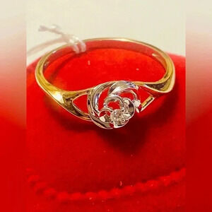 🌺 14 K Gold Ring 💍 with Diamond  💎 Rose 🌹 design 🌺
